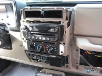 IMG_0366-jeep-radio-install.JPG