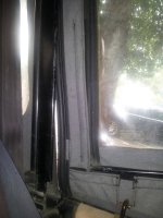 jeep window gap.jpg