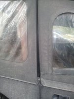 Jeep window gap2.jpg