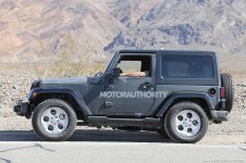2018-jeep-wrangler-test-mule-spy-shots--image-via-s-baldauf-sb-medien_100525770_h.jpg