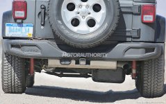 2018-jeep-wrangler-test-mule-spy-shots--image-via-s-baldauf-sb-medien_100525777_h.jpg