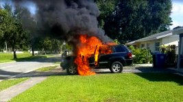 jeep-fire-blamed-on-samsung-note-7.jpg