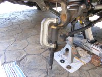 13-pressing-out-the-lower-ball-joint.jpg