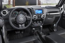 2012-jeep-wrangler-special-edition-call-of-duty-modern-warfare-3-5.jpg