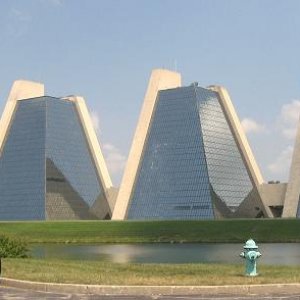 CJ7 and pyramids