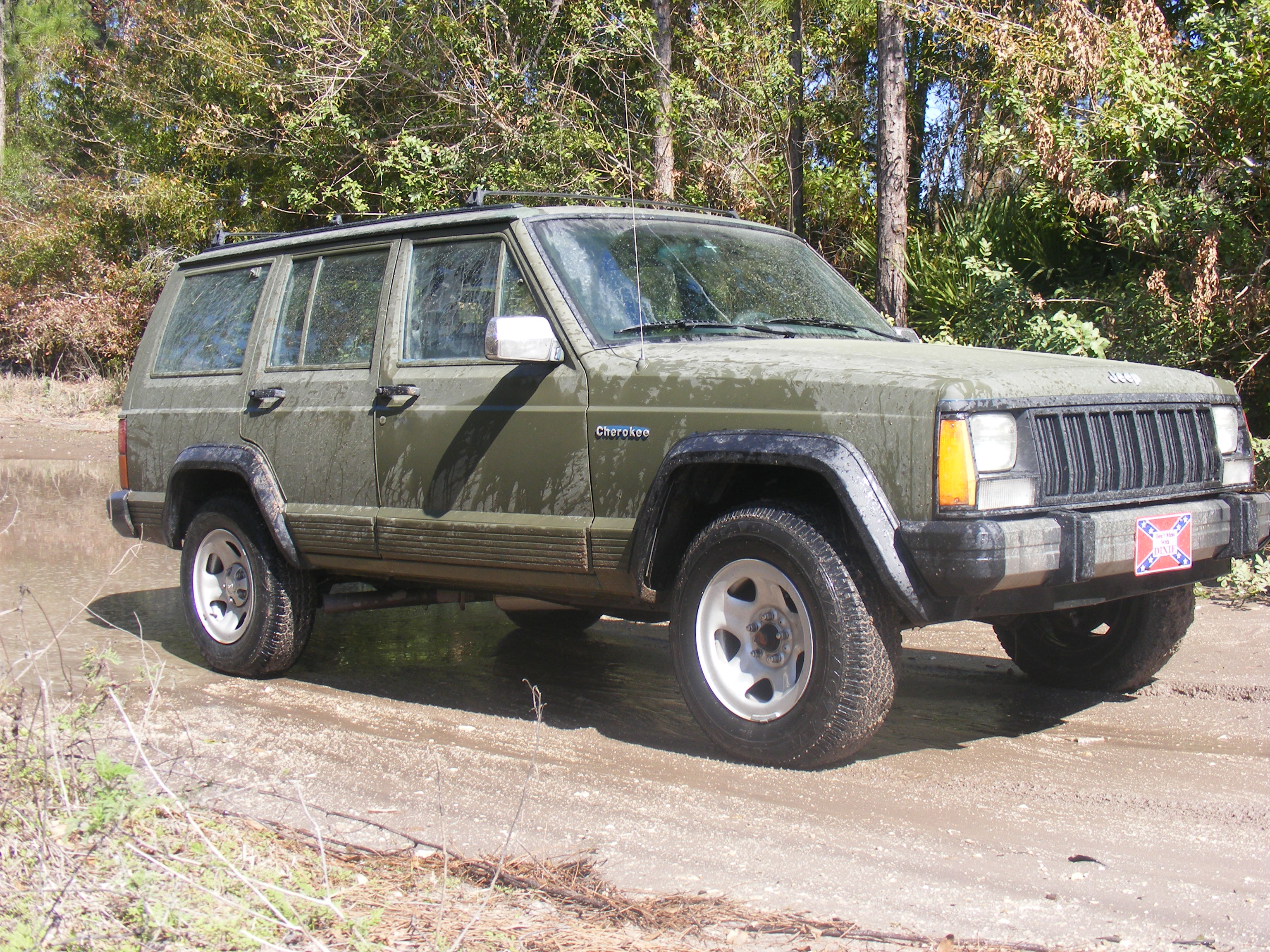 88' Cherokee, muddin in Sebring, Florida - 2