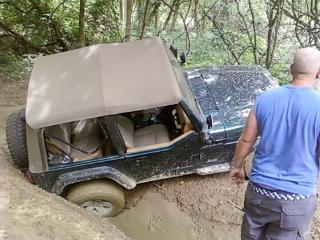 jeep_stuck_