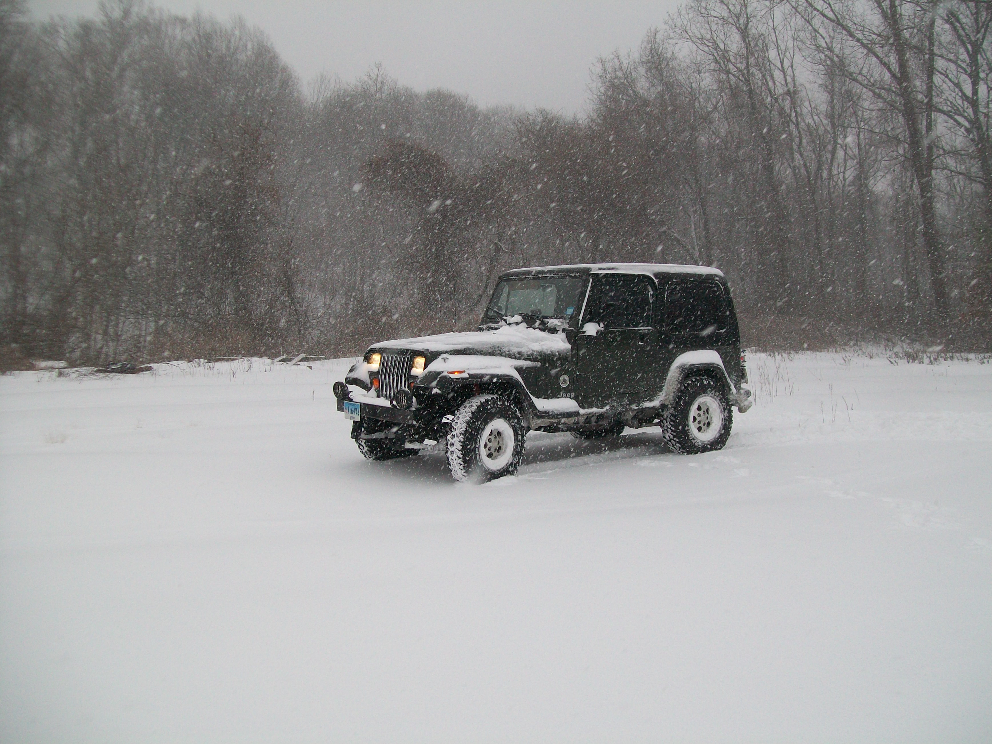 Snow jeep in ct